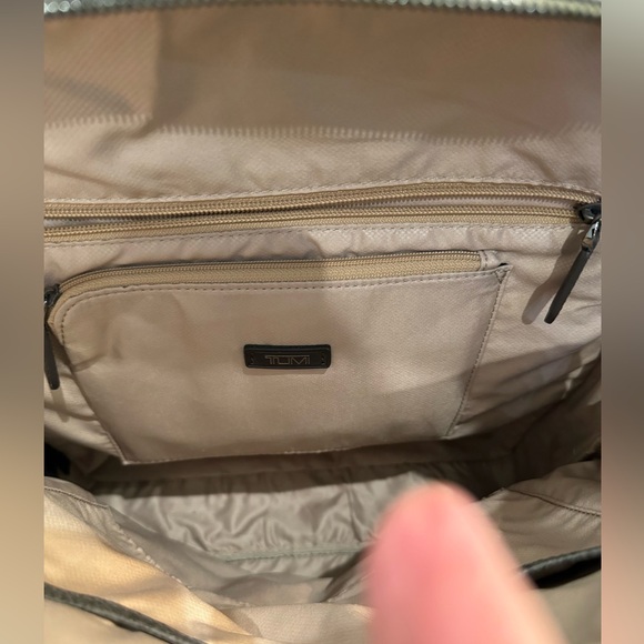 TUMI laptop bag. New without tags. Never been used. So classic - Picture 2 of 15